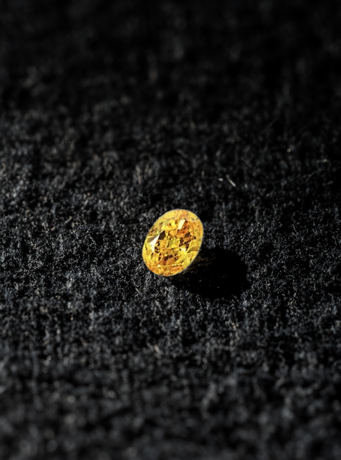 Oval 2.51 carat Fancy Vivid Orange-Yellow Diamond