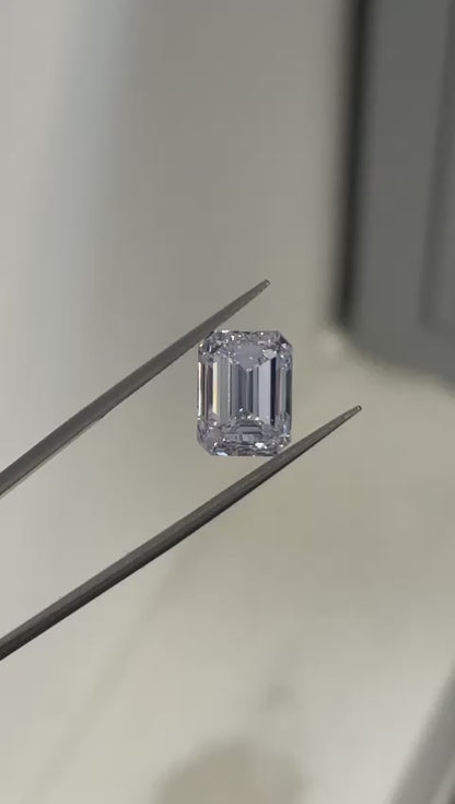 Colorless 6.01 carat emerald